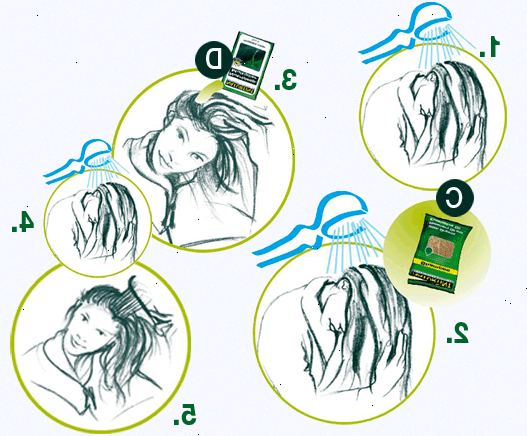 Hvordan bruke en farge skyll. Shampoo håret 12 til 24 timer før du gjør hårfarge skyll å fjerne eventuelle oppbygging fra styling produkter.