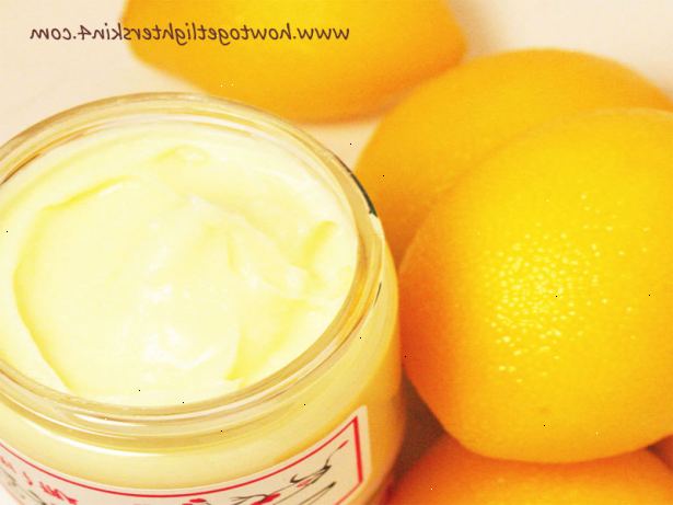 Hvordan bruke en sitron til å lysne huden. Bruk en sitron vask, exfoliant, eller maske for ansiktet ditt.
