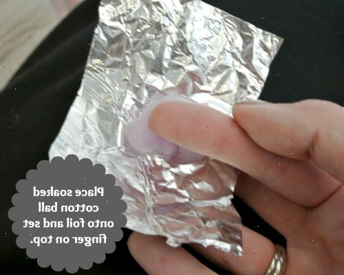 Hvordan fjerne glitter neglelakk