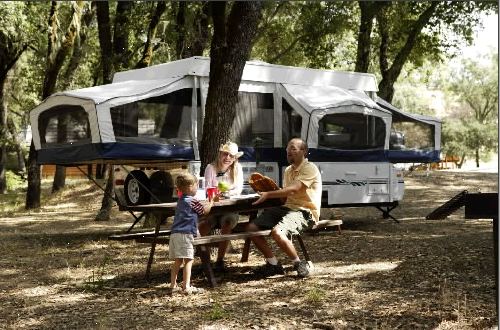 Hvordan å følge Campingplassen etikette. Vis hensyn når du slår opp til campingplassen.