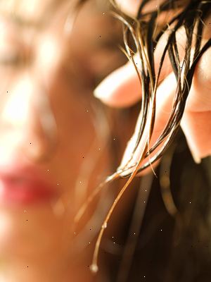 Hvordan lage luft tørket håret ser bra ut. Lær så mye du kan om din hårtype.